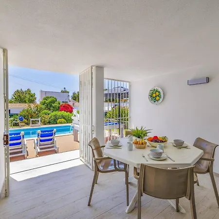 Villa Eliza By *